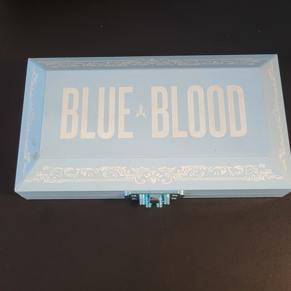 Jeffree Star Blue Blood Eyeshadow Palette